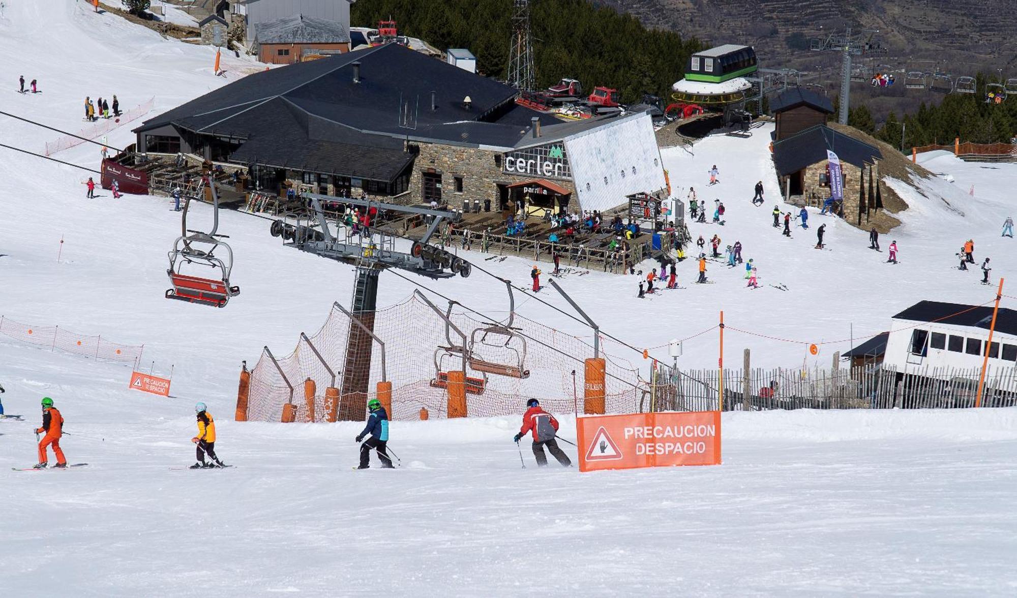 Up Benasque Flor De Nieve Leilighet Eksteriør bilde